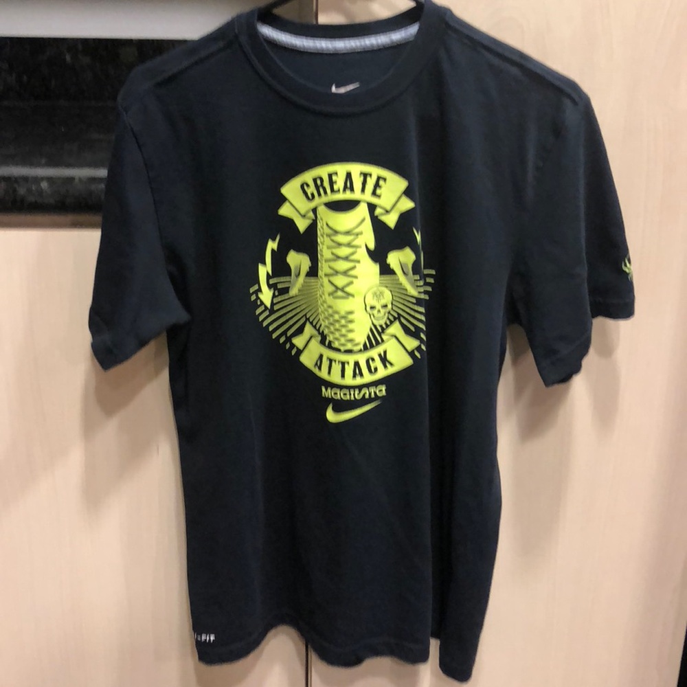 Nike Dri-Fit Magista t-shirt, Men’s size M